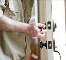Golden Locksmith Services Staten Island, NY 347-982-0308 Golden Locksmith Services Staten Island, NY 347-982-0308 - 6-Lock-Change